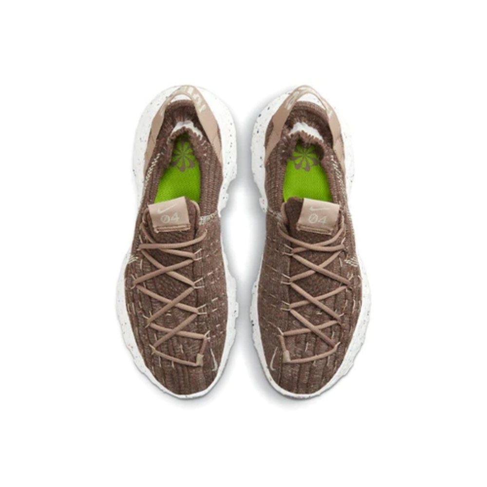 Nike Womens Space Hippie 04